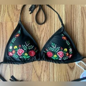 NWT Black & Floral Women’s Triangle Bikini Swim Top